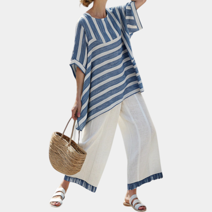 Ornela | Haut bleu sophistiqué à rayures et pantalon avec détails en bas
