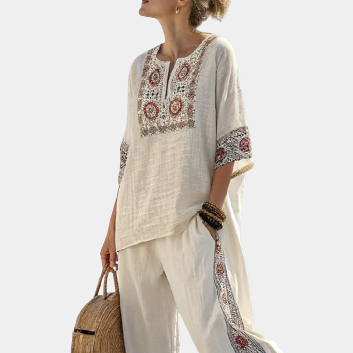 Tiziana | Blouse brodée essentielle et pantalons larges