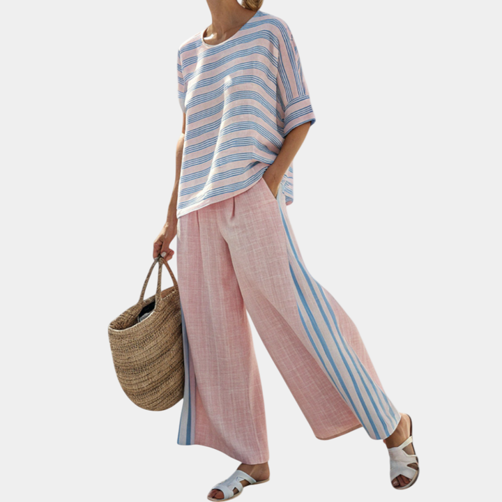 Fleur | bleu élégant et pantalons doux